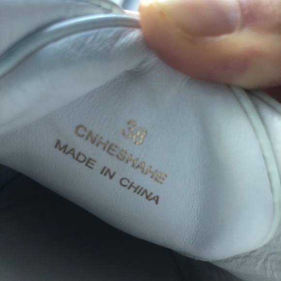 VINTAGE BURBERRY White Sneakers Size 38 Women’s - Picture 3 of 7